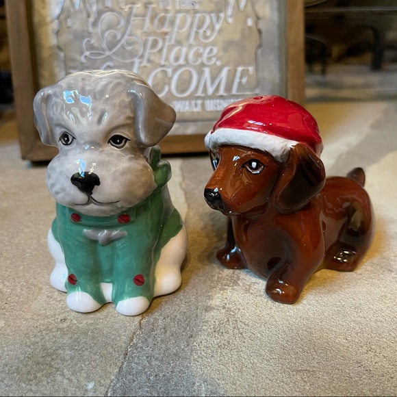 New Set of Christmas Schnauzer and Dachshund Dog Salt and Pepper Shakers - Picture 2 of 12